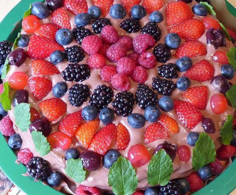 Fruit pizza