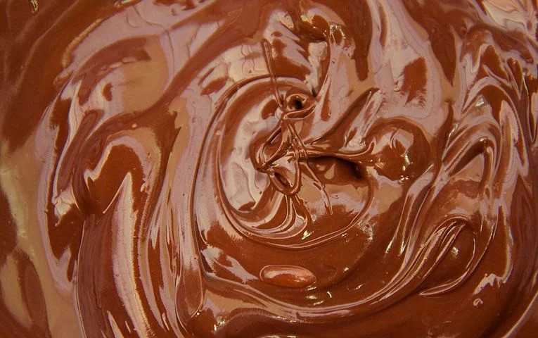 chocolate frosting